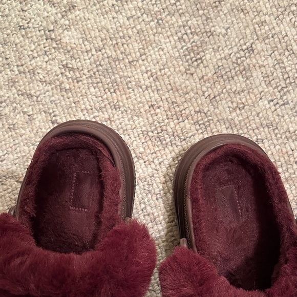 Sold - Picture 6 of 14